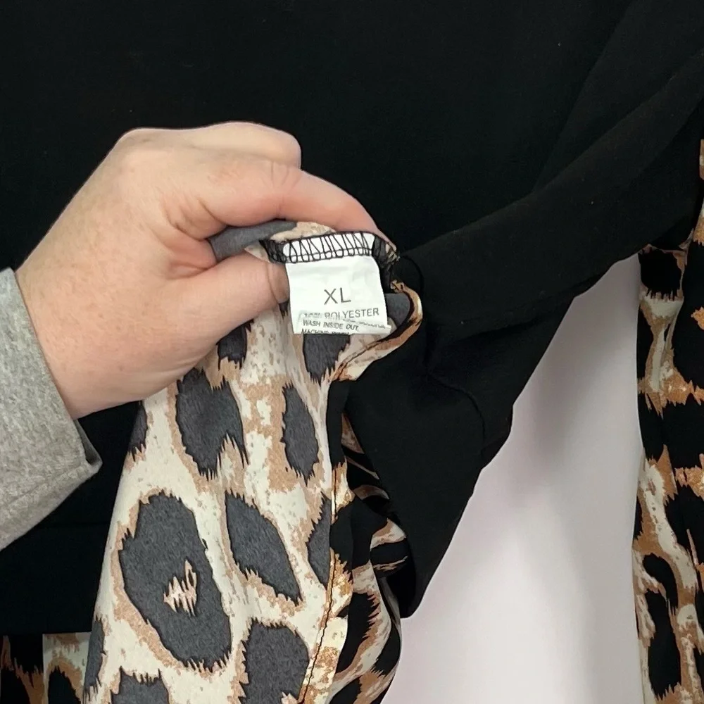 Leopard Cheetah Animal Print On Black Peplum Long Sleeve top sz XL - Picture 3 of 5